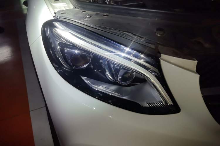 Used Mercedes-Benz GLE Coupe 2015 GLE 320 4MATIC Coupe SUV Right Front Headlight