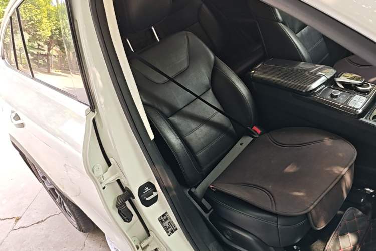 Used Mercedes-Benz GLE Coupe 2015 GLE 400 4MATIC Coupe SUV Right Front Seat