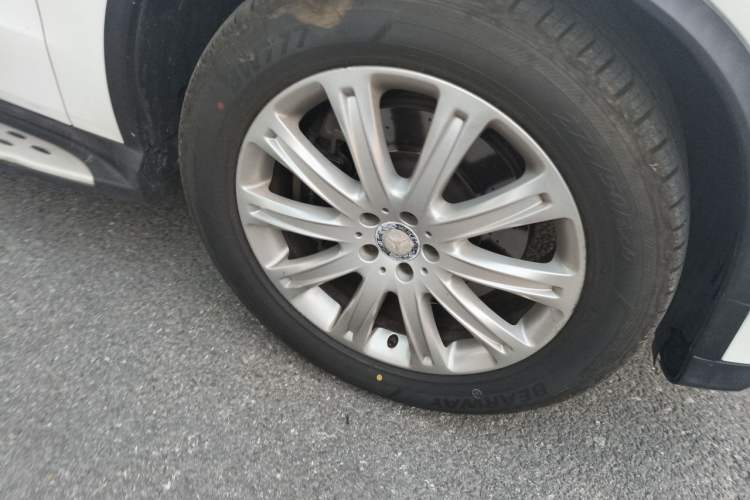 Used Mercedes-Benz GLE Coupe 2015 GLE 320 4MATIC Coupe SUV Right Front Wheel Hub