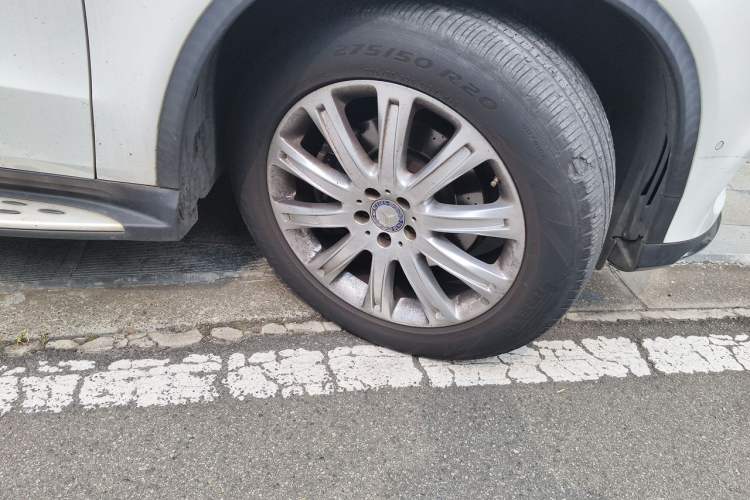 Used Mercedes-Benz GLE Coupe 2015 GLE 320 4MATIC Coupe SUV Right Front Wheel Hub