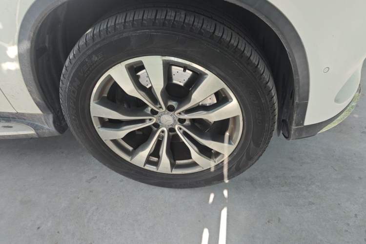 Used Mercedes-Benz GLE Coupe 2015 GLE 400 4MATIC Coupe SUV Right Front Wheel Hub