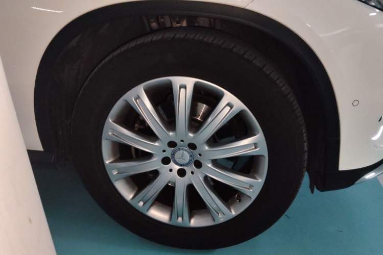 Used Mercedes-Benz GLE Coupe 2015 GLE 320 4MATIC Coupe SUV Right Front Wheel Hub