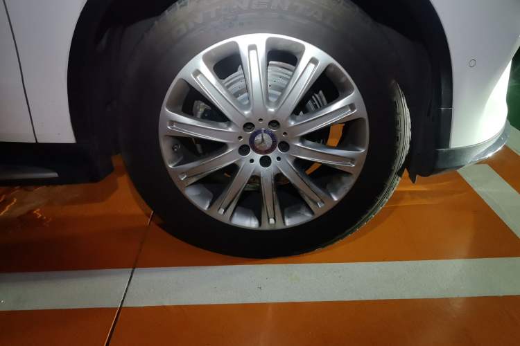 Used Mercedes-Benz GLE Coupe 2015 GLE 320 4MATIC Coupe SUV Right Front Wheel Hub