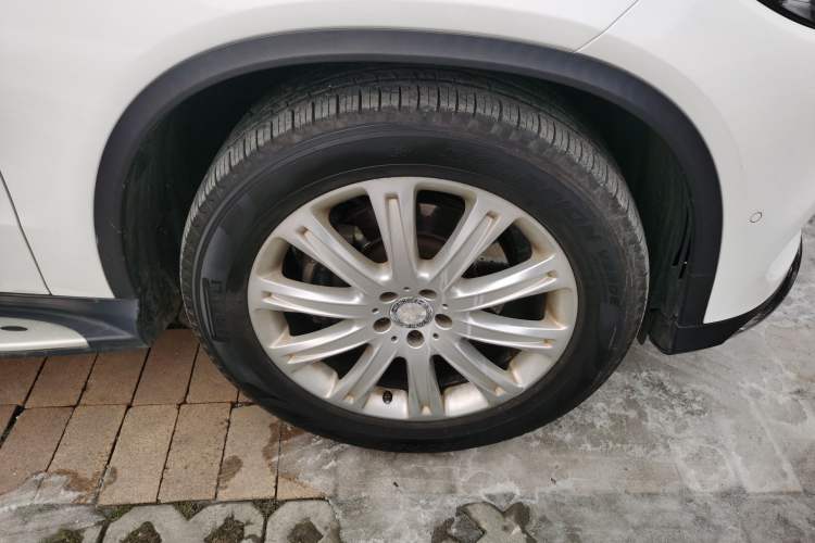 Used Mercedes-Benz GLE Coupe 2015 GLE 320 4MATIC Coupe SUV Right Front Wheel Hub