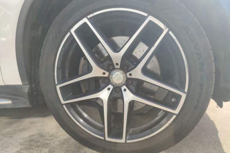 Used Mercedes-Benz GLE Coupe 2015 GLE 450 AMG 4MATIC Coupe SUV Right Front Wheel Hub