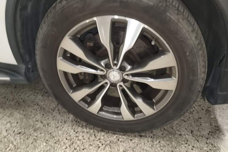 Used Mercedes-Benz GLE Coupe 2015 GLE 400 4MATIC Coupe SUV Right Front Wheel Hub