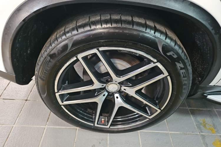 Used Mercedes-Benz GLE Coupe 2015 GLE 450 AMG 4MATIC Coupe SUV Right Rear Wheel Hub
