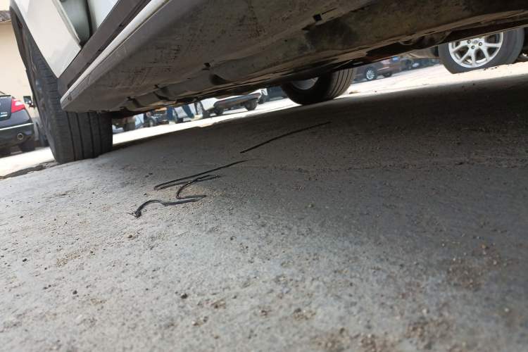 Used Mercedes-Benz GLE Coupe 2015 GLE 400 4MATIC Coupe SUV Right Side Sill