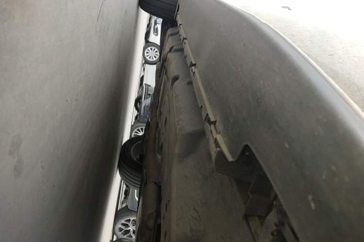 Used Mercedes-Benz GLE Coupe 2015 GLE 320 4MATIC Coupe SUV Right Side Sill