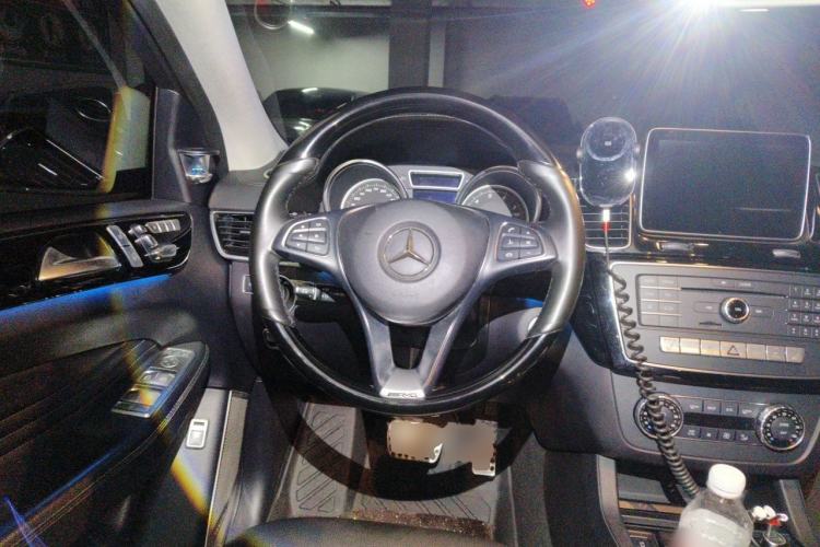 Used Mercedes-Benz GLE Coupe 2015 GLE 400 4MATIC Coupe SUV Steering Wheel