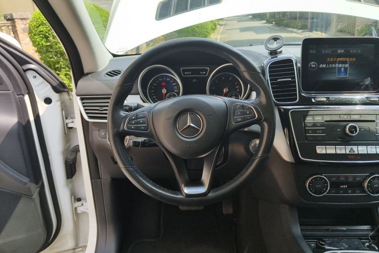 Used Mercedes-Benz GLE Coupe 2015 GLE 320 4MATIC Coupe SUV Steering Wheel