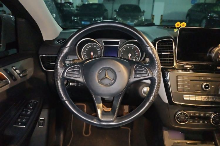 Used Mercedes-Benz GLE Coupe 2015 GLE 320 4MATIC Coupe SUV Steering Wheel