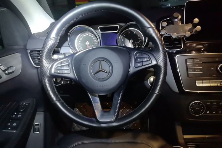 Used Mercedes-Benz GLE Coupe 2015 GLE 320 4MATIC Coupe SUV Steering Wheel