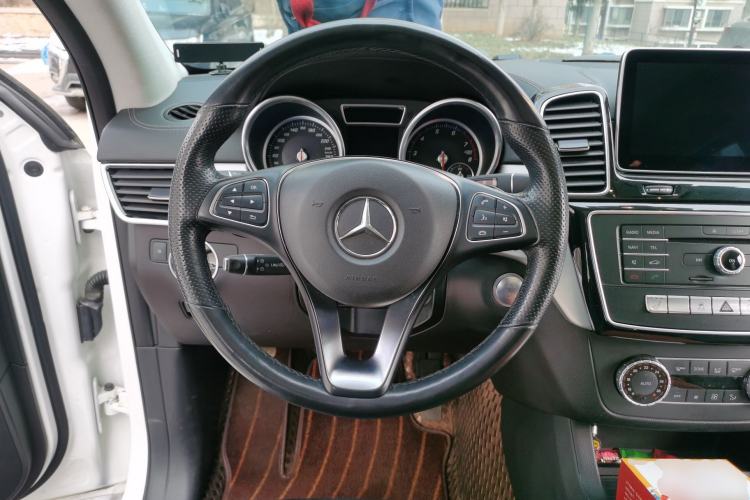 Used Mercedes-Benz GLE Coupe 2015 GLE 320 4MATIC Coupe SUV Steering Wheel