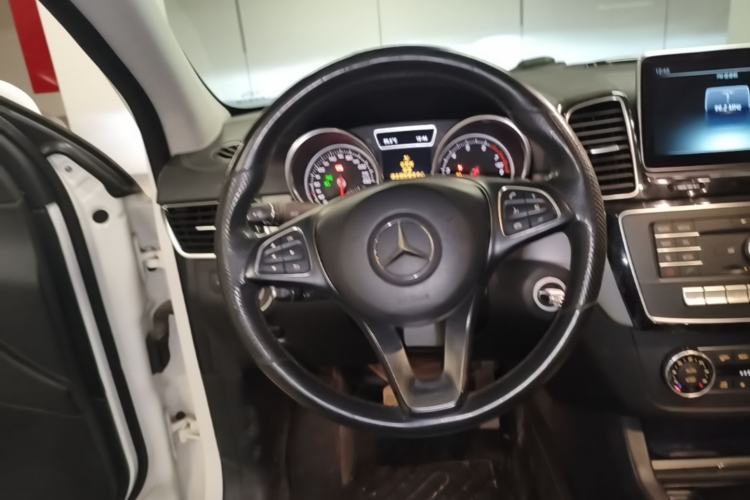 Used Mercedes-Benz GLE Coupe 2015 GLE 400 4MATIC Coupe SUV Steering Wheel