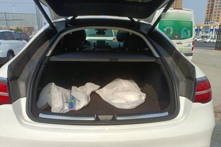 Used Mercedes-Benz GLE Coupe 2015 GLE 400 4MATIC Coupe SUV Trunk