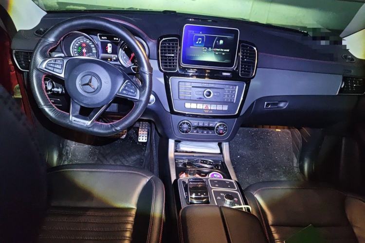 Used Mercedes-Benz GLE Coupe 2017 GLE 450 AMG 4MATIC Coupe SUV Center Console