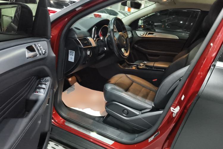 Used Mercedes-Benz GLE Coupe 2017 GLE 320 4MATIC Coupe SUV Driver Seat