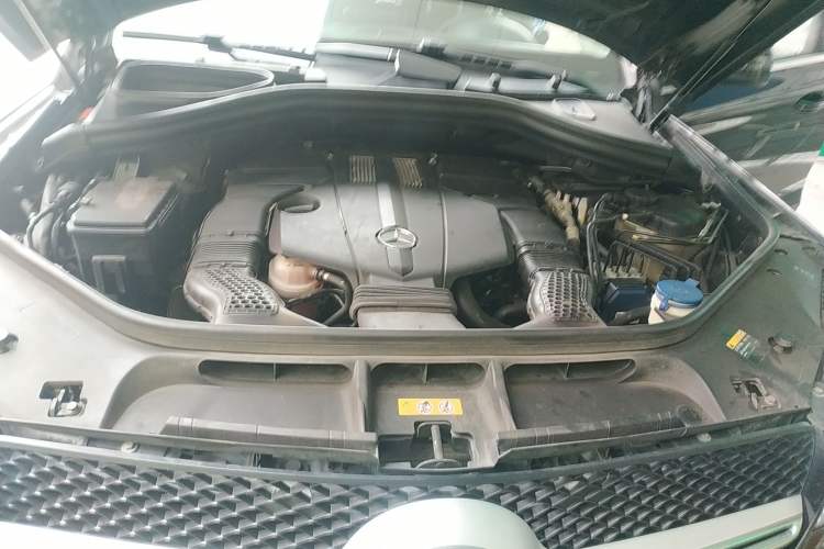 Used Mercedes-Benz GLE Coupe 2017 GLE 320 4MATIC Coupe SUV Engine Bay