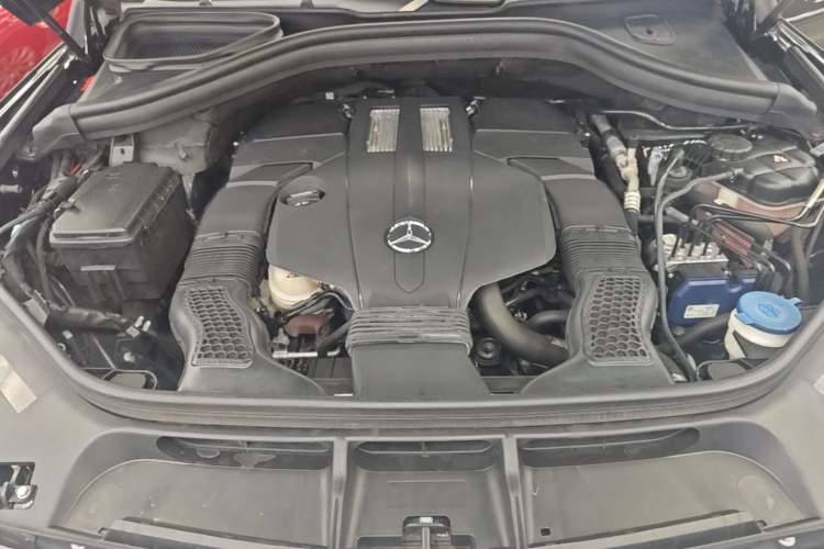 Used Mercedes-Benz GLE Coupe 2017 GLE 320 4MATIC Coupe SUV Engine Bay