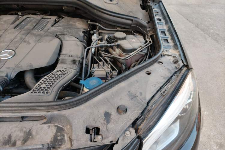 Used Mercedes-Benz GLE Coupe 2017 GLE 320 4MATIC Coupe SUV Engine Bay Left
