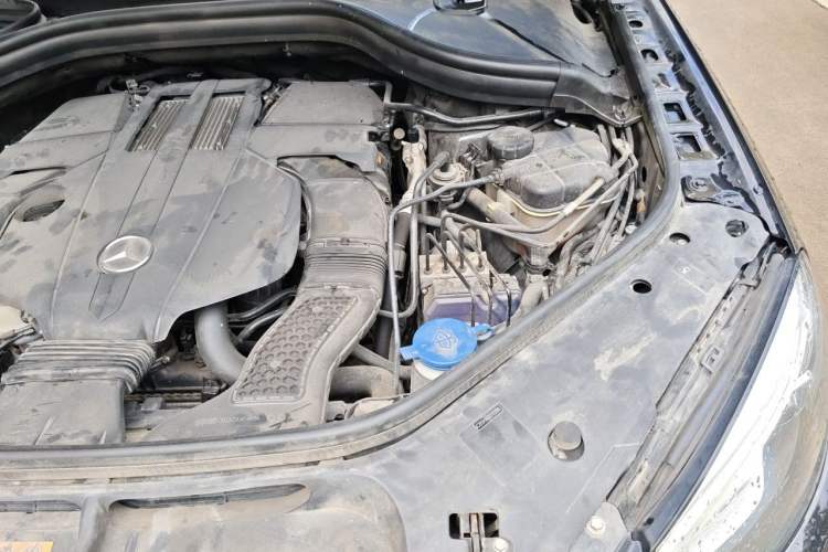 Used Mercedes-Benz GLE Coupe 2017 GLE 320 4MATIC Coupe SUV Engine Bay Left