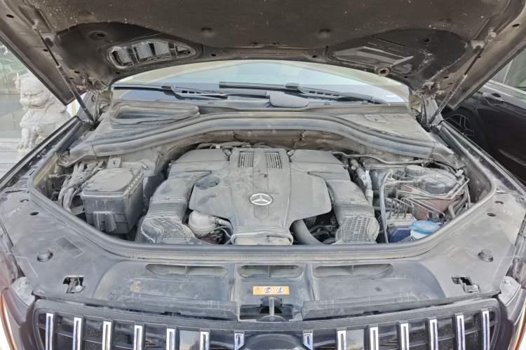 Used Mercedes-Benz GLE Coupe 2017 GLE 320 4MATIC Coupe SUV Engine Bay