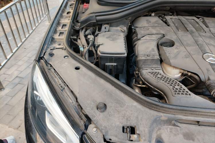 Used Mercedes-Benz GLE Coupe 2017 GLE 320 4MATIC Coupe SUV Engine Bay Right