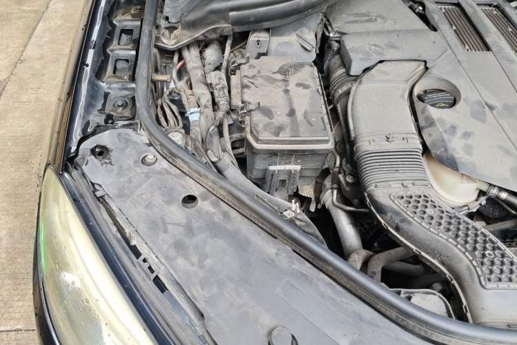 Used Mercedes-Benz GLE Coupe 2017 GLE 320 4MATIC Coupe SUV Engine Bay Right