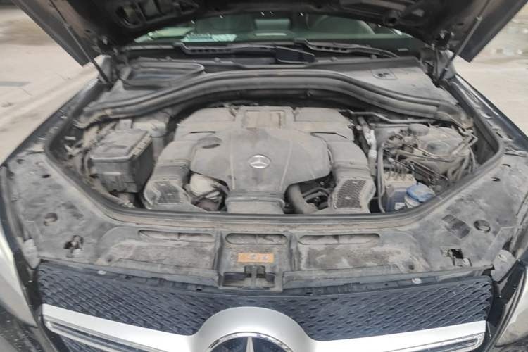 Used Mercedes-Benz GLE Coupe 2017 GLE 400 4MATIC Coupe SUV Engine Bay