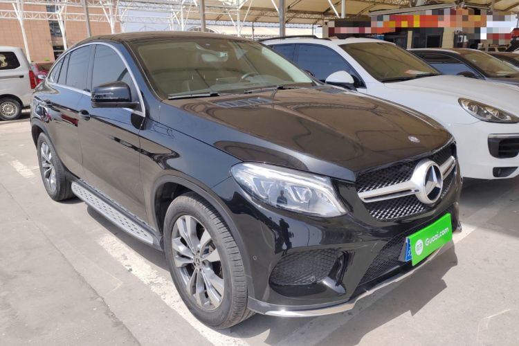 Used Mercedes-Benz GLE Coupe 2017 GLE 400 4MATIC Coupe SUV Exterior 1