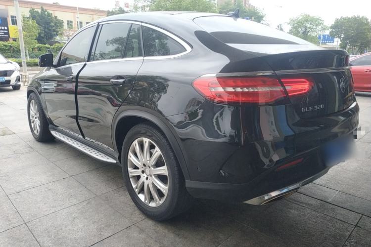 Used Mercedes-Benz GLE Coupe 2017 GLE 320 4MATIC Coupe SUV Exterior 2