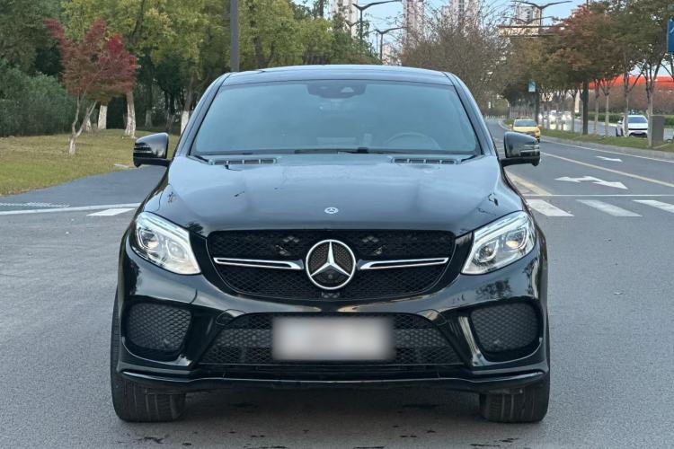 Used Mercedes-Benz GLE Coupe 2017 GLE 320 4MATIC Coupe SUV Exterior 2