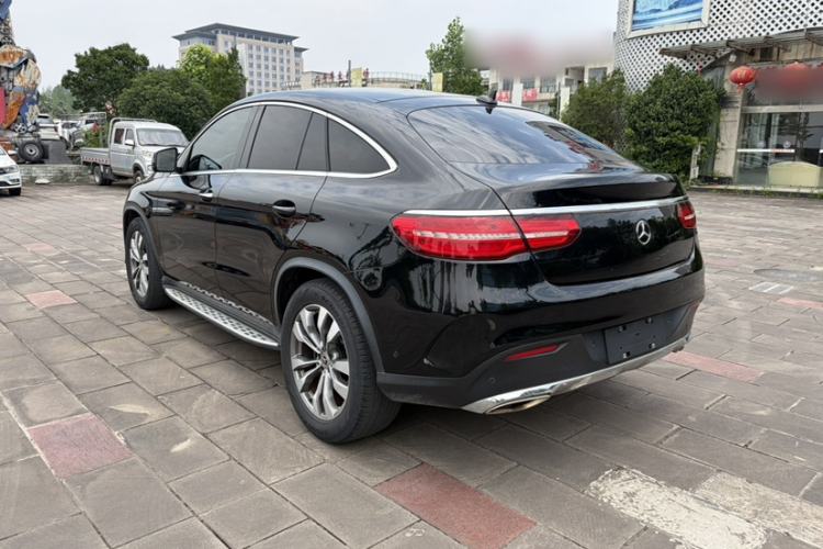 Used Mercedes-Benz GLE Coupe 2017 GLE 400 4MATIC Coupe SUV Exterior 7