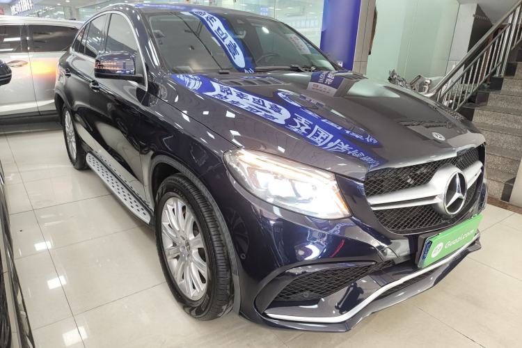 Used Mercedes-Benz GLE Coupe 2017 GLE 320 4MATIC Coupe SUV Front Right 45 Deg
