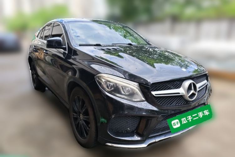 Used Mercedes-Benz GLE Coupe 2017 GLE 320 4MATIC Coupe SUV Front Right 45 Deg