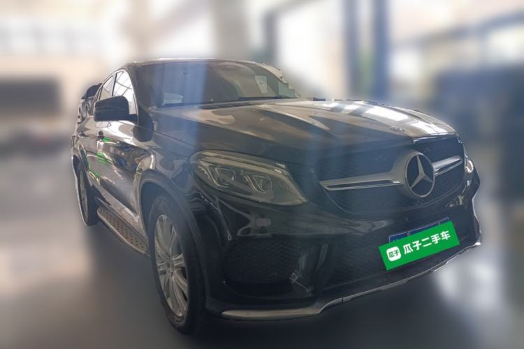 Used Mercedes-Benz GLE Coupe 2017 GLE 320 4MATIC Coupe SUV Front Right 45 Deg