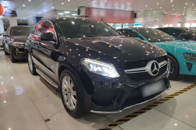 Used Mercedes-Benz GLE Coupe 2017 GLE 320 4MATIC Coupe SUV Front Right 45 Deg