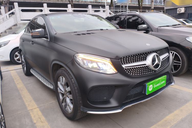Used Mercedes-Benz GLE Coupe 2017 GLE 400 4MATIC Coupe SUV Front Right 45 Deg