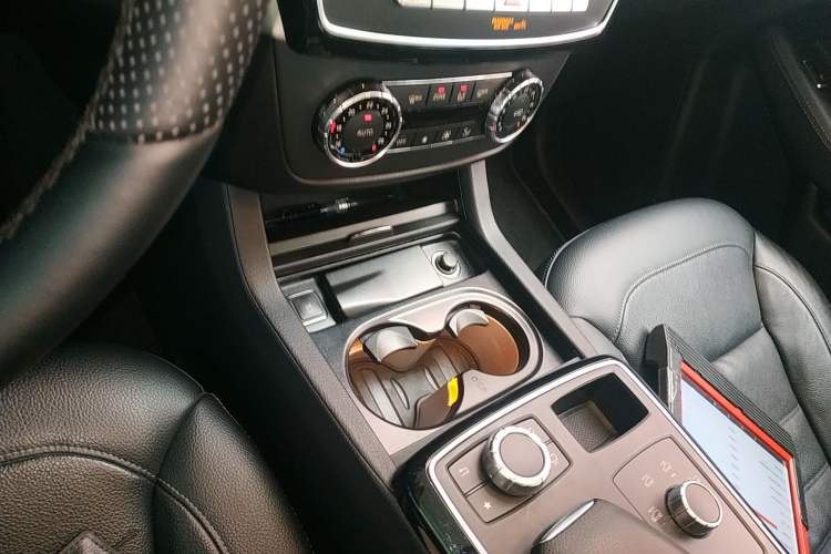 Used Mercedes-Benz GLE Coupe 2017 GLE 320 4MATIC Coupe SUV Gear Lever