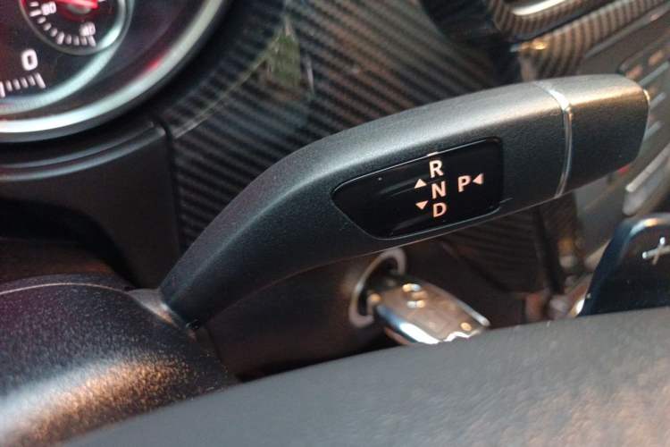 Used Mercedes-Benz GLE Coupe 2017 GLE 320 4MATIC Coupe SUV Gear Lever