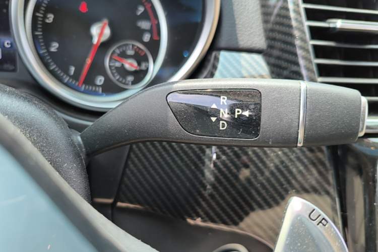 Used Mercedes-Benz GLE Coupe 2017 GLE 400 4MATIC Coupe SUV Gear Lever