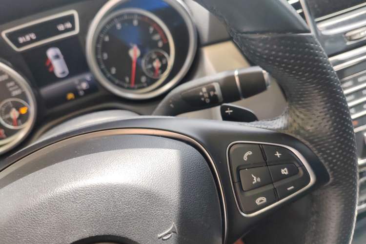 Used Mercedes-Benz GLE Coupe 2017 GLE 400 4MATIC Coupe SUV Gear Lever