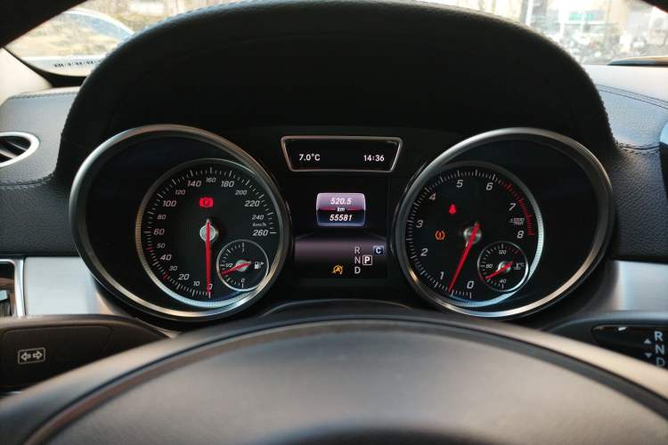 Used Mercedes-Benz GLE Coupe 2017 GLE 320 4MATIC Coupe SUV Instrument Cluster