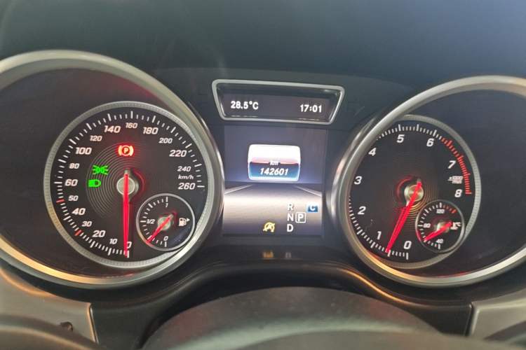 Used Mercedes-Benz GLE Coupe 2017 GLE 320 4MATIC Coupe SUV Instrument Cluster