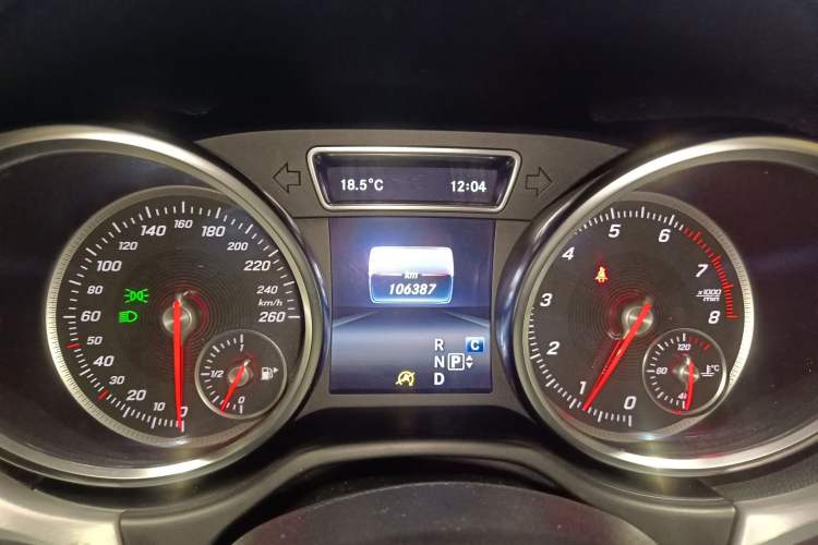 Used Mercedes-Benz GLE Coupe 2017 GLE 320 4MATIC Coupe SUV Instrument Cluster