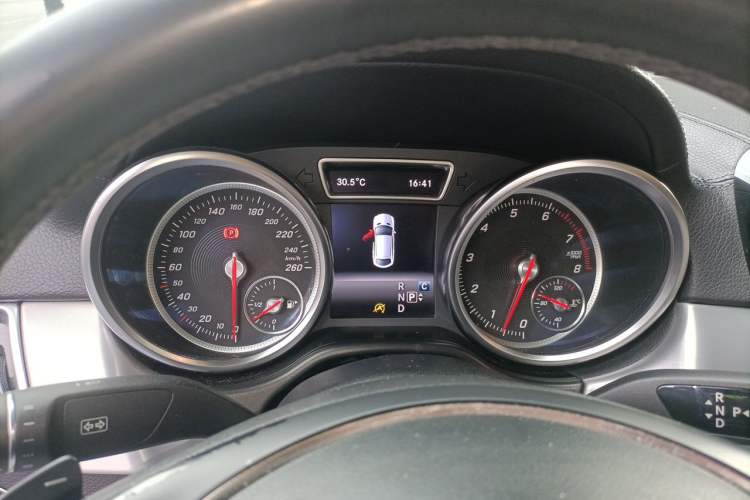 Used Mercedes-Benz GLE Coupe 2017 GLE 400 4MATIC Coupe SUV Instrument Cluster