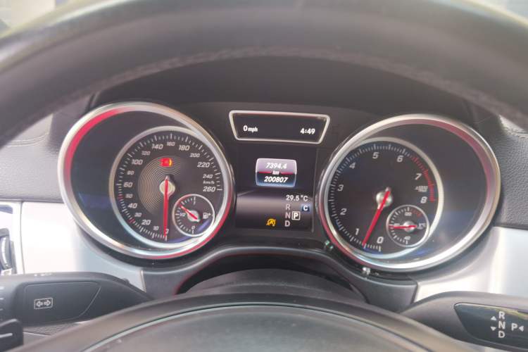 Used Mercedes-Benz GLE Coupe 2017 GLE 400 4MATIC Coupe SUV Instrument Cluster