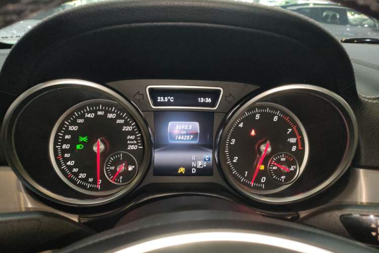 Used Mercedes-Benz GLE Coupe 2017 GLE 320 4MATIC Coupe SUV Instrument Cluster