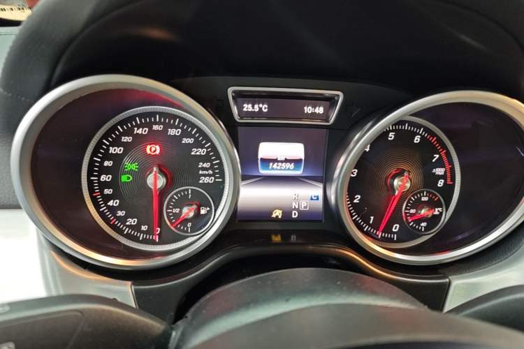 Used Mercedes-Benz GLE Coupe 2017 GLE 320 4MATIC Coupe SUV Instrument Cluster